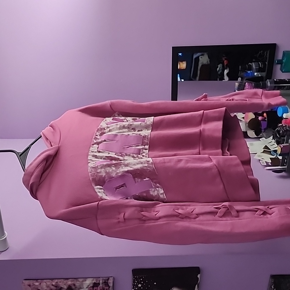 Like New PinkVictoriaSecret Crop HoodedSweatshirt